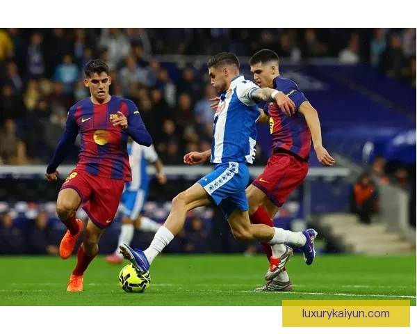 黄潜再展实力，西甲赛季首轮力克对手表现亮眼